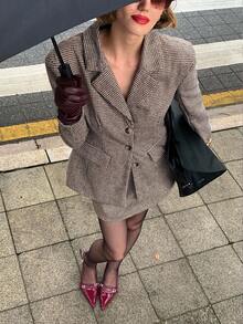 Aloruh 女士秋冬复古时尚套装，学院风西装外套+低腰迷你A字千鸟格半裙，金属纽扣装饰，两件套，适合教师、商务休闲女性、秋季女装、女士套装等各种场合。 - 彩色 - 查看 2