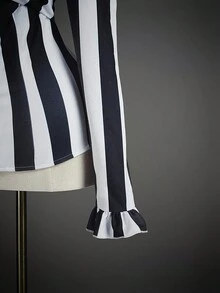 SHEIN ICON 女式万圣节夸张条纹泡泡袖哥特式上衣 - 黑與白 - 查看 5