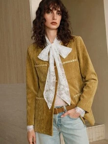 Arave 梭织纯色亮片蕾丝拼布金属纽扣装饰口袋圆领长袖插肩袖户外休闲通勤女春秋外套 - 卡其色 - 查看 4