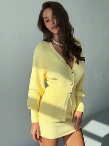 Aloruh Women's New Year's Wear New Autumn And Winter All-Match Daily Wear Drop Shoulder Waist Knitted Cardigan V-Neck Long Drop Shoulder Slim Cream Yellow Mini Hip Skirt Two-Piece Set, Retro Style Knitted Suit Women's Autumn Clothing Suit - Yellow - View 4