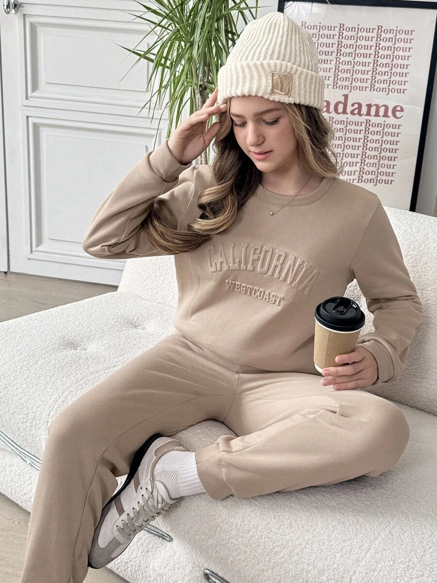 Sparklyn 青少年女孩 2 件套休闲通勤百搭 3D 字母运动衫和运动裤套装