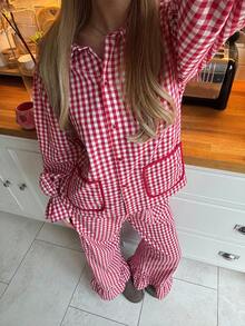 Comfortcana Bộ đồ ngủ nữ cỡ lớn 2 món in họa tiết kẻ caro, cài cúc phía trước, có túi, gồm áo dài tay và quần. Bộ đồ ngủ kẻ caro đỏ, bộ đồ ngủ kẻ sọc, bộ đồ ngủ họa tiết gingham. - Đỏ - Xem 4