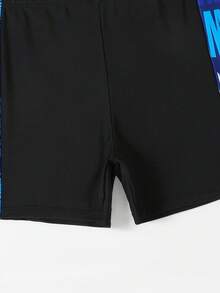 SHEIN Tween男孩 8-14歲側條紋幾何圖案快乾彈性泳褲，黑色藍色運動型夏季水上活動泳褲 - 黑色 - 查看 5