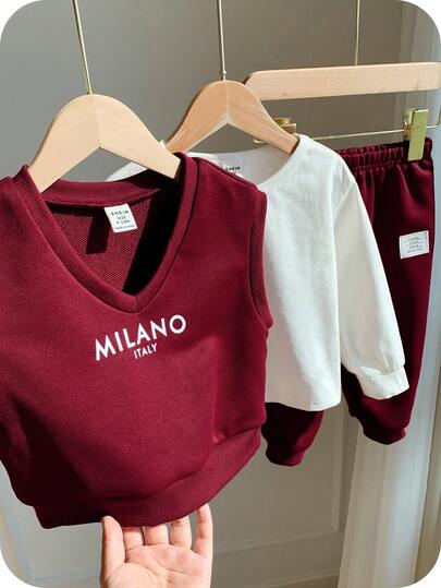 SHEIN 男婴三件套酒红色保暖内衬T恤、背心和运动裤套装，舒适亲肤，百搭基础款，适合室内、室外、日常穿着、运动、玩耍、派对、假期、返校、街头穿搭、秋冬季节。