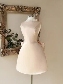 Lovelzi 优雅浪漫的香槟色缎面华丽仿珍珠织带夸张蝴蝶结 U 型背部晚间单身派对、舞会约会、生日鸡尾酒礼服、婚礼宾客礼服