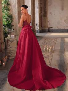 Glamrae Elegant White Minimalist Satin Slip V-Neck Backless Bowknot Adjustable Straps Side Pockets Extra Large Train A-Line Wedding Dress