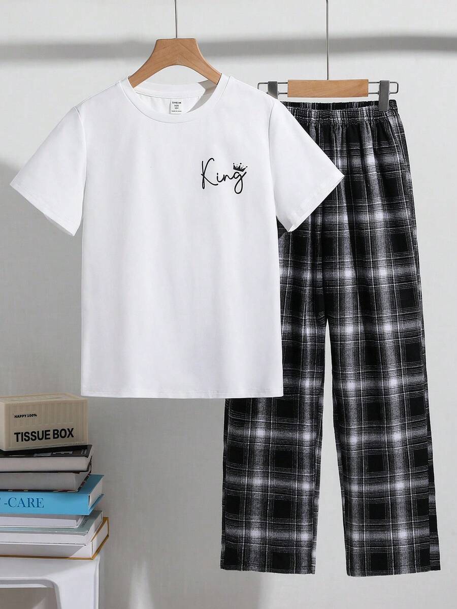 SHEIN Tween-Jungen Pyjama-Set mit Rundhalsausschnitt, kurzen Ärmeln und T-Shirt mit Buchstabenmuster und karierter Hose