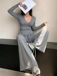 DAZY 女士休闲纯色V领T恤和阔腿裤两件套，秋季女士家居服套装 - 灰色 - 查看 3