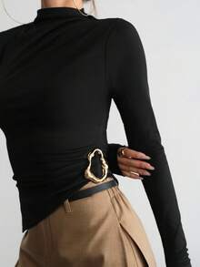 Aidyla Áo thun nữ cổ lọ tay dài xếp ly họa tiết ánh kim ôm vừa vặn thời trang thu/đông - màu đen - Xem 5