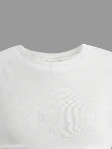 SHEIN 2pcs/Set Tween Girl Ribbed Ruffle Short Sleeve T-Shirt And Red Plaid Ruffle Pocket Casual Pants Outfit - Red - View 3