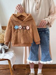 SHEIN 6 Monate-9 Jahre Baby Herbst Outfit für Mädchen 2 Stücke/Set, Lässig Stil mit Blumen Dekoration Fleece Oberteil & Schlagjeans - Braun - Übersicht 7