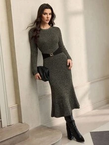 ZEYLAH Rochie tricotată cu mânecă lungă, cu talie elastică și decor metalic, pentru femei