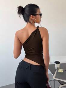 Siren Gaze 情人节扭纹单肩上衣 女士优雅修身上衣 - 棕色 - 查看 2