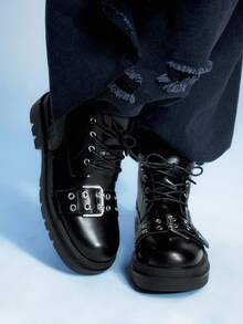 Sugerpunk Botas de tacón grueso con puntera redonda y diseño de hebilla con ojal metálico, estilo gótico para mujer, de piel sintética (PU), color negro, adecuadas para fiestas, uso diario y estilo casual chic - Negro - Ver 4