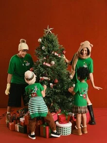 LOONEY TUNES X SHEIN Young Boy Christmas Cartoon Graphic Round Neck Short Sleeve T-Shirt - Green - View 1