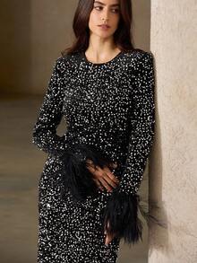 Aveloria Rosie Luxury Sequin Patchwork Faux Fur Cuff Dress, Chic Round Neck Slim Fit Sparkling Sequin Dress With Elegant Vibe - Black - View 3
