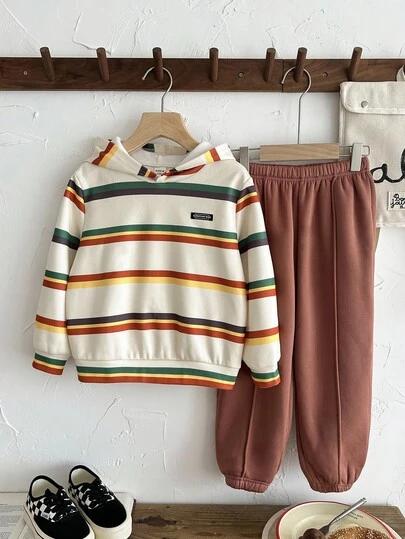 2 件套年轻男孩休闲学院风舒适时尚简约实用可爱彩色条纹羊毛连帽衫和裤子套装，适合儿童返校装、日常穿着、旅行装、运动装、秋冬装