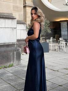 Jeta Ari 简约优雅斜裁双面缎纹醋酸纤维面料 A 字型无袖连衣裙，凸显女性魅力 - 藏蓝色 - 查看 6