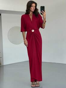 Aloruh 女士纯色重叠V领蝙蝠袖褶裥修身优雅长连衣裙，婚礼宾客礼服 - 酒紅色 - 查看 1