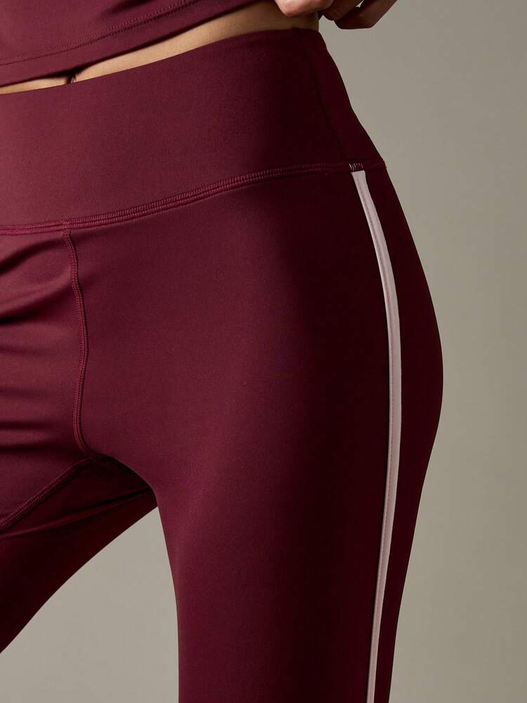 ☆新品未使用☆大人気商品☆ インベル アライヴン ハイウエストレギンス 新品未使用】アライヴン インベル ハイウェストスパッツ Mサイズ