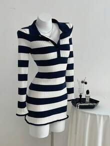 SHEIN Unity 女式休闲翻领蓝白条纹针织连衣裙，秋冬 - 藍白色 - 查看 4