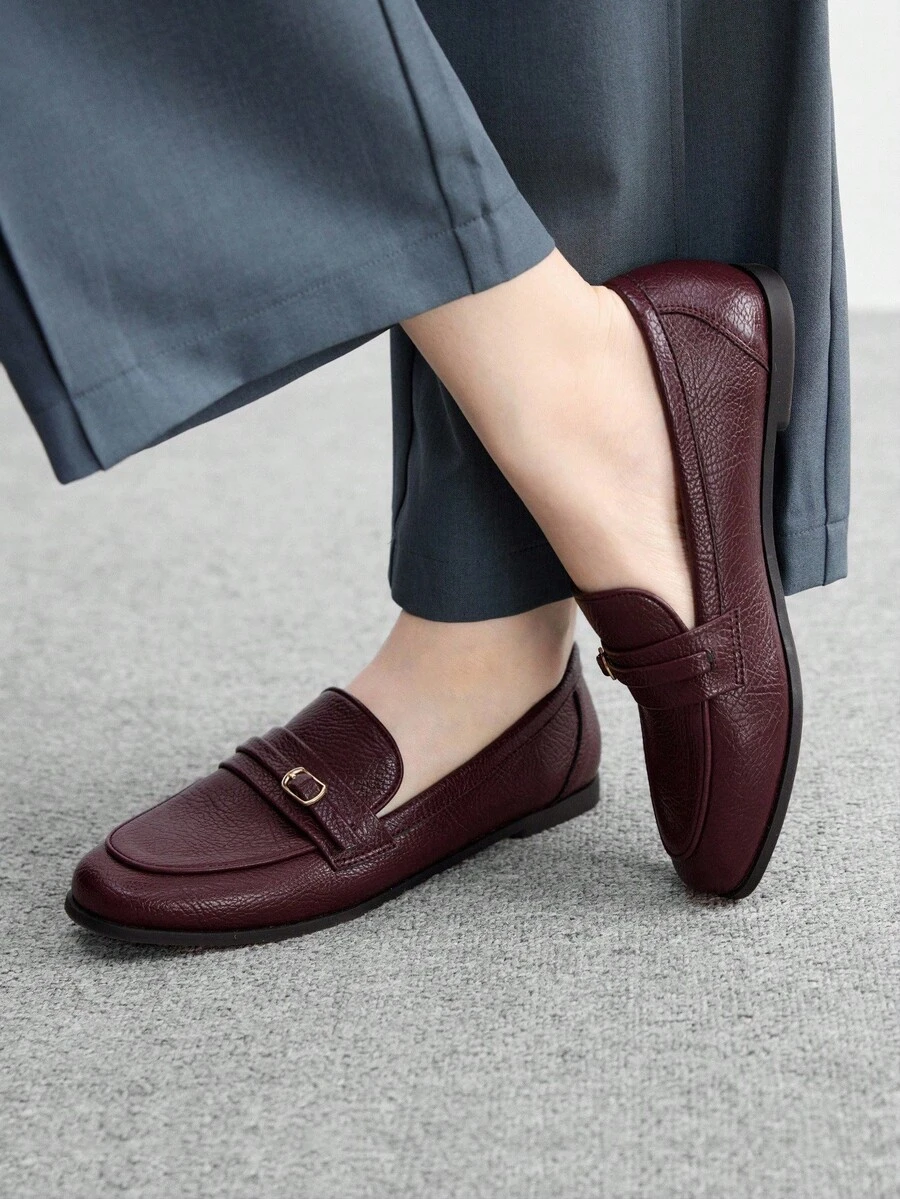 CUCCOO BIZCHIC 女士棕色皮革纹理金色装饰一脚蹬平底鞋 - 棕色 - 查看 1