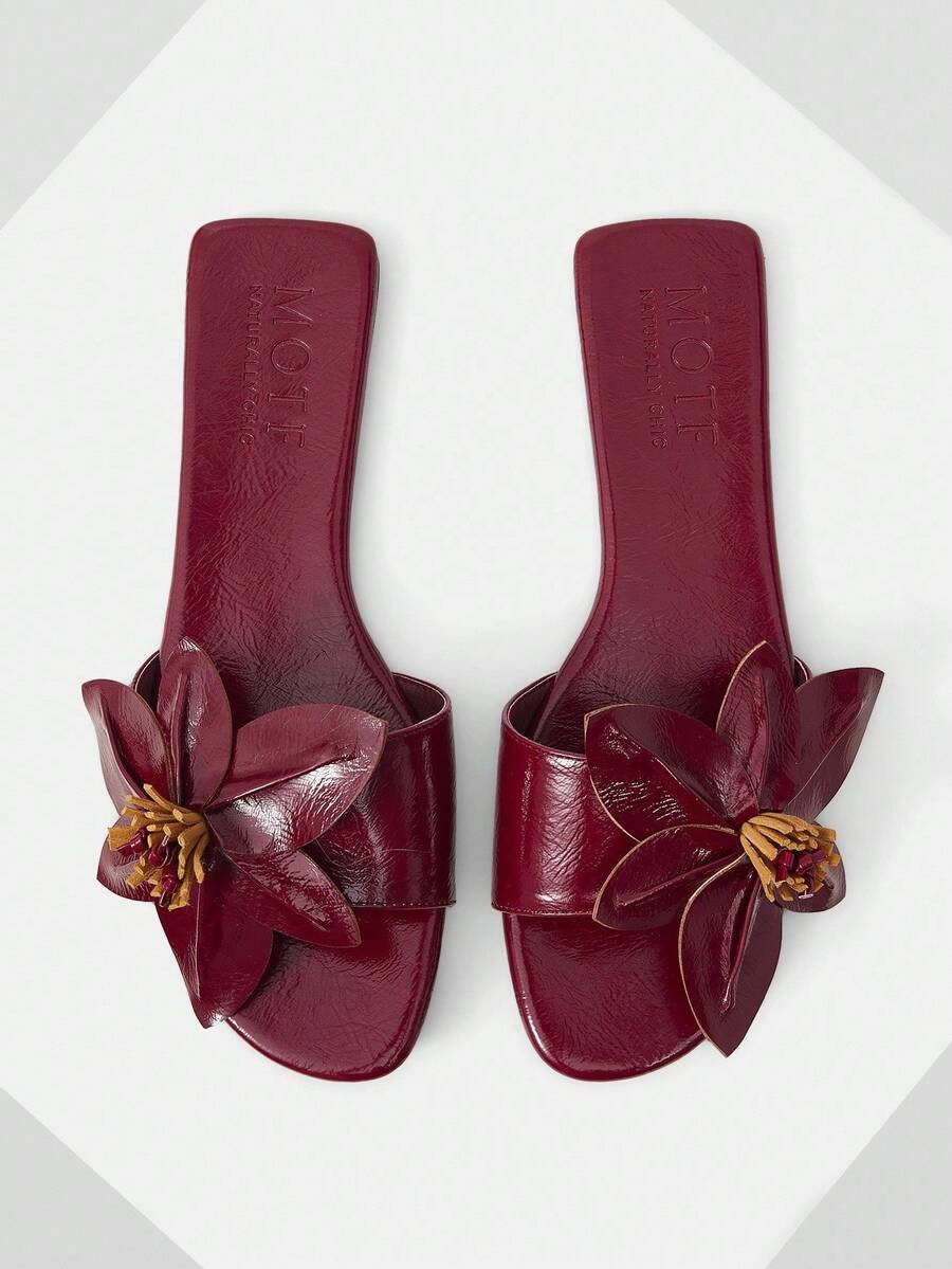 MOTF WOMEN STEREO FLOWER VACATION STYLE FASHIONABLE CASUAL FLAT SANDALS - Burgundy - View 1