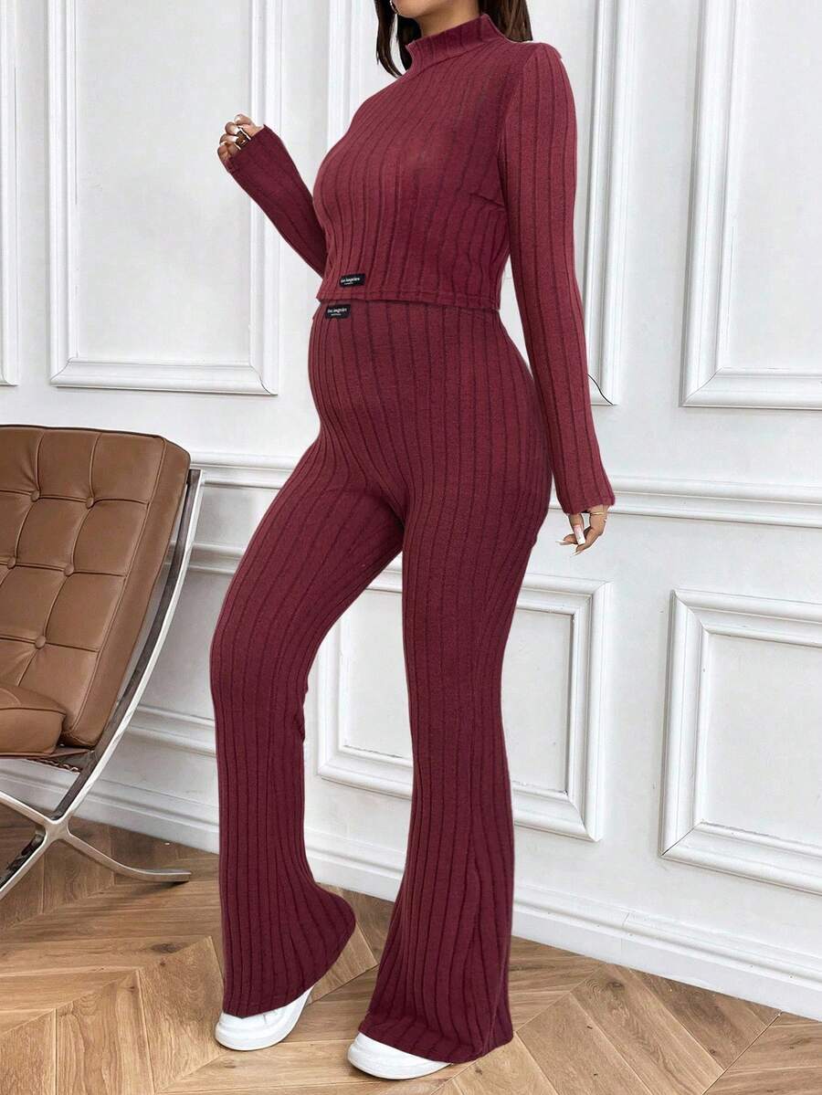 SHEIN Set premaman da 2 pezzi con top corto a collo alto e pantaloni a zampa, set a maglia autunnale a maniche lunghe da 2 pezzi, set da 2 pezzi in maglia per donne, set a costine da 2 pezzi - Rosso - Visualizzare 1