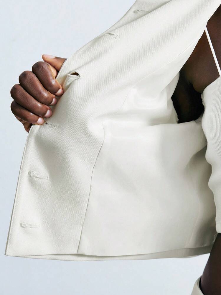 SHEIN Maija 2025 Classic Round Neck Jacquard Loose Cropped Jacket For Women, Suitable For Early Autumn Back To School ,2025 White, Metal Button, Elegant , Autumn, Winter Outerwear, Urban Casual, Suitable For Christmas Dinner, Family Gatherings, Valentine's Day Attire, Graduation , National Day, Old Money Style