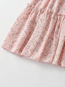 SHEIN Tween Girl Ditsy Floral Print Flounce Sleeve Frill Trim Shirred Dress