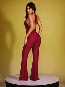 INAWLY جمبسوت نسائية ضيقة الجسم بقصة فستان مع ظهر مكشوف وساقين واسعتين من قماش مخملي بلون بوردو لامع، أنيقة وجذابة - عنابي اللون - مشاهدة 2