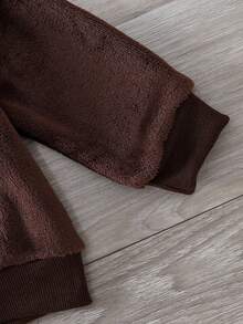 SHEIN Cute Round Neck Plush Baby Boy Outfit Fall Winter - Chocolate Brown - View 3