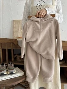 2 件套年轻男童休闲简约连帽衫套装，羊毛加厚，适合秋冬季 - 杏色 - 查看 3