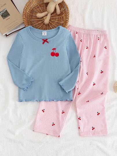 Pyjamasset med långärmad topp och ribbade byxor för unga flickor, gråblått och ribbat körsbärsmönster