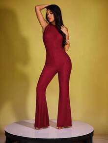 INAWLY جمبسوت نسائية ضيقة الجسم بقصة فستان مع ظهر مكشوف وساقين واسعتين من قماش مخملي بلون بوردو لامع، أنيقة وجذابة - عنابي اللون - مشاهدة 4