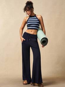 VARSIVA 女士健身套装 女士条纹短款露背上衣和纯色长裤运动套装 - 彩色 - 查看 10