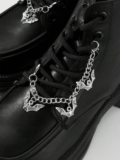 Grunge Punk 2 piezas Clips para zapatos en cadena hueca con murciélago estilo gótico retro Y2K, accesorios de moda adecuados para mujeres, uso diario o regalos para fiestas
