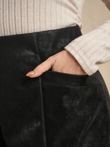 Chikora Plus Size Women Elegant PU Leather Ankle Length Pants With Pockets, Black Skinny Trousers High Waist Pants Elegant Pants For Women Curve Petite Pants