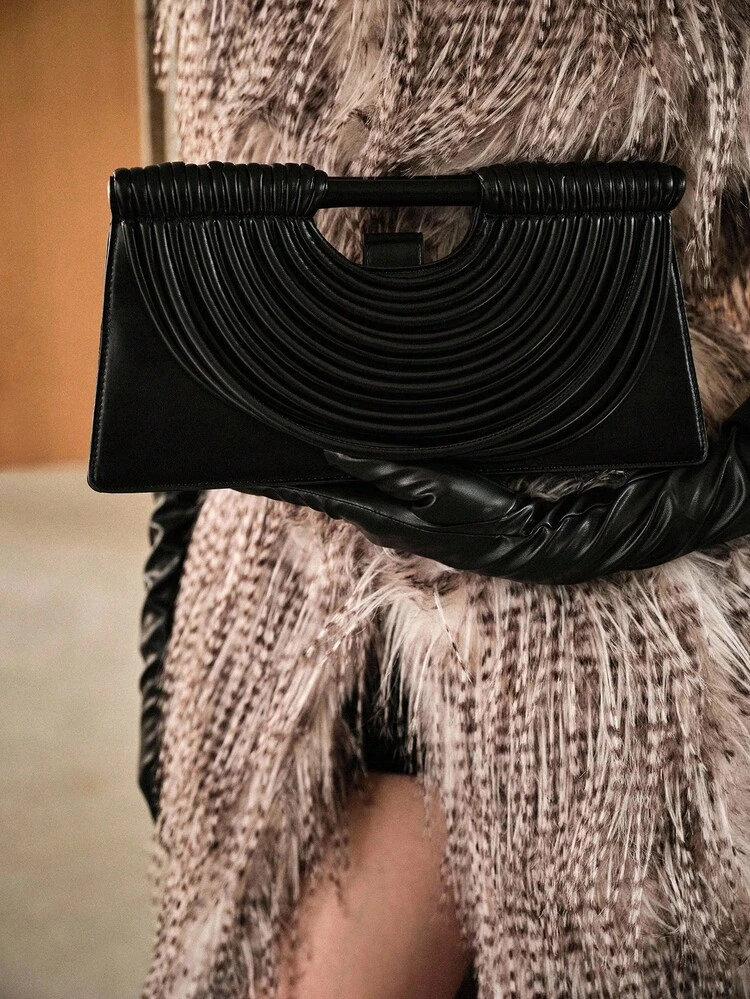 BOLSA PRETA PARA MULHERES PARA USAR NO TRABALHO E NO DIA A DIA, COM DECORAÇÃO MULTICAMADA