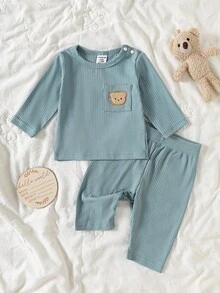 SHEIN 新生男婴基本款服装，纹理面料熊印花上衣，带口袋设计，休闲服装套装 - 藍色 - 查看 8