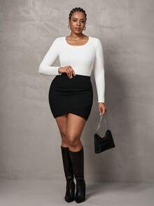 SHEIN Tall CURVE Fustă de damă încrucișată, talie înaltă, tiv lalea, mulată, mărime plus, elegantă, mini skinny, cu talie înaltă, neagră, simplă, vară, Ziua Îndrăgostiților, viața de zi cu zi, naveta, absolvirea, studiu, profesori, întâlniri, birou, nuntă, ceremonie de absolvire, ținută formală pentru femei, casual, fustă neagră - Negru - Vizualizare 3