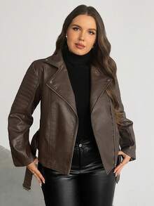 SHEIN Privé Elegante, lässige, personalisierte Blazer mit Langarm, Revers, Tasche und geprägtem PU-Leder für große Größen, geeignet für Urlaub, Neujahr, Party, elegante Bürokleidung. Braune Motorradjacke für Frauen, braune Lederjacke für Frauen, Motorradjacke in Große Größen, braune Jacke in Große Größen, Lederjacke in Große Größen für Herbst/Winter, braune Fake-Lederjacke, braune Jacke für Damen, Damenbekleidung - Braun - Übersicht 4