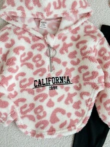 SHEIN 2 pièces Tenue mignonne d'automne/hiver pour bébé fille, Sweat-shirt à capuche doublé thermique rose léopard avec imprimé lettres et ensemble de leggings tricotés. Sweat-shirt à capuche léopard pour bébé, tenue léopard pour bébé, tenue léopard rose pour bébé, vêtements bébé fille imprimé léopard - Rose bonbon - Voir 3