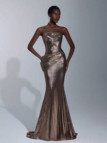 Elitara 优雅金属弹力面料手工金属花朵装饰紧身胸衣，带骨，荷叶边美人鱼长裙，带拖尾，女士正式晚礼服 - 金色 - 查看 2