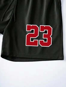 Manfinity Campus Court 男士休闲字母印花落肩宽松黑色 T 恤和抽绳腰短裤套装，夏季 - 黑色 - 查看 4