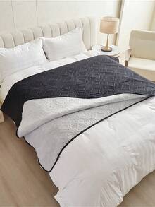 SHEIN 1Pc Reusable Waterproof Dog Bed Cover Dog Carpet Pet Pad Puppy Pad Waterproof Mat Pet Bed Cover Pet Mat Washable Pad For Large Dogs And Small Dogs Ultra-Soft Pet Bed Cover Suitable For Furniture Beds And Sofas Dog Training Pad - Black - View 2