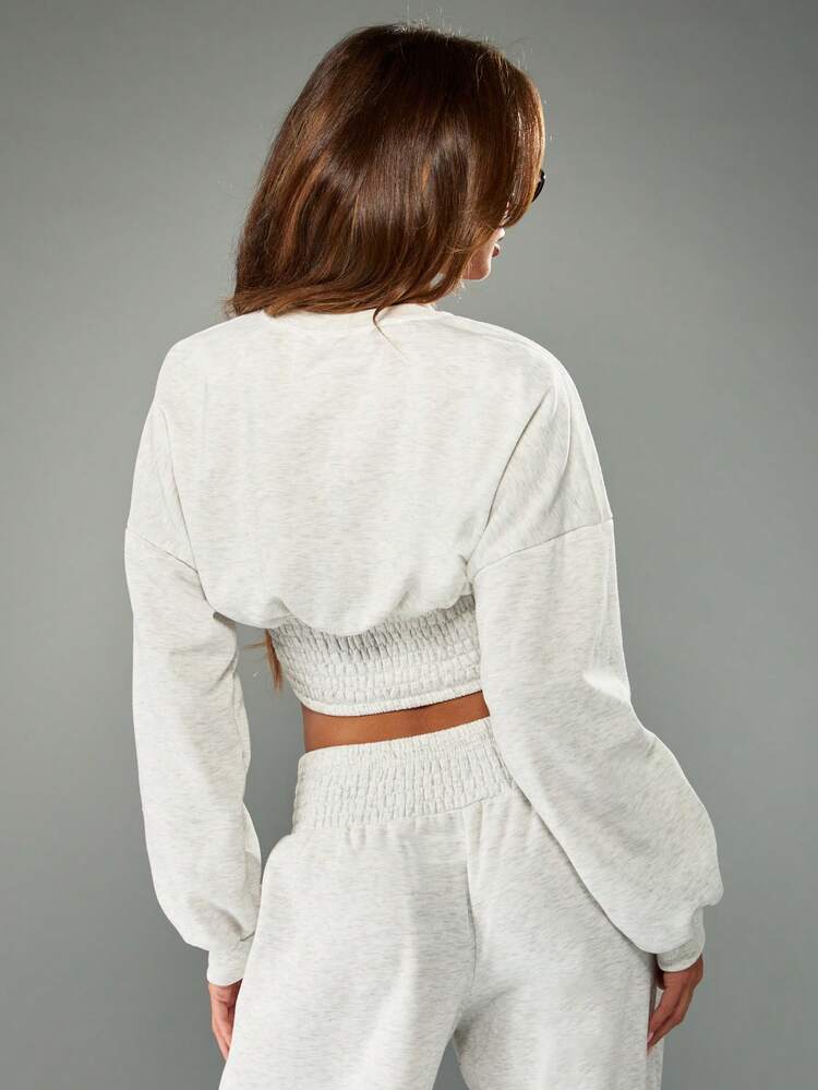 MISSGUIDED Relaxed Fit Cinched Waist Sweatshirt With Smocked Hem Long Sleeve Cozy Pullover Top