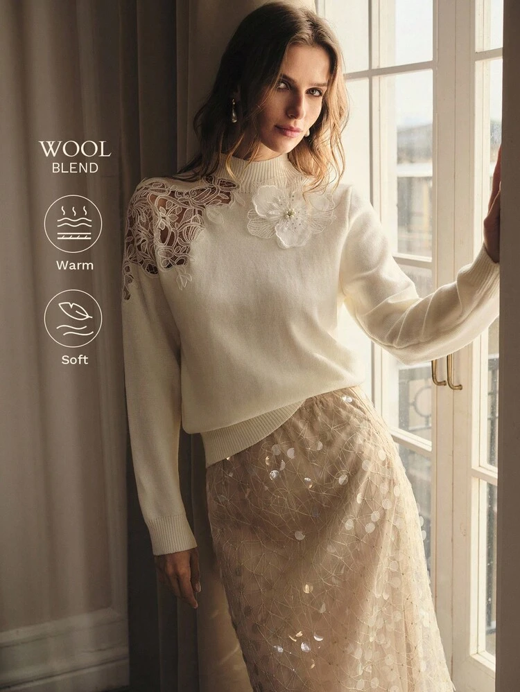 APPLIQUES CONTRAST LACE KNIT TOP