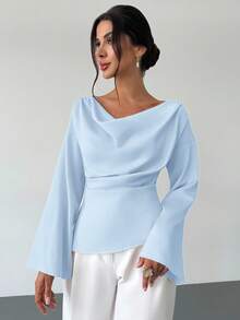 Firerie Áo sơ mi nữ cổ thuyền tay loe cạp chun màu mơ, phong cách tối giản thanh lịch, chất liệu satin, cổ bẻ bất đối xứng, tay loe, sang trọng khi mặc công sở - Màu xanh nhạt - Xem 3