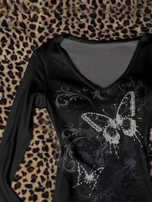 Attitoon 女式 V 领休闲简约百搭修身长袖 T 恤，适合秋冬季，朋克、复古、Y2K 风格，蝴蝶印花 - 白色 - 查看 4